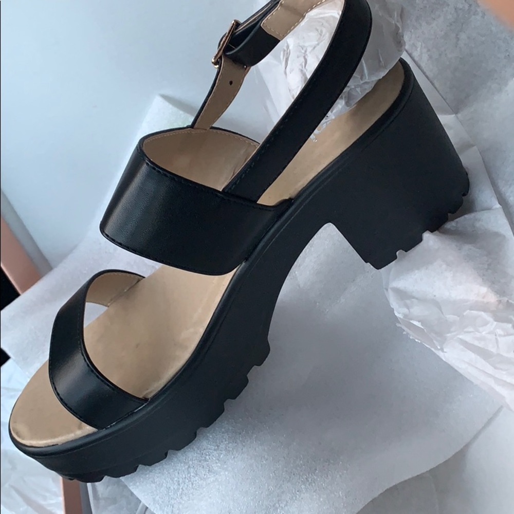 Brand new chunky heel sandals